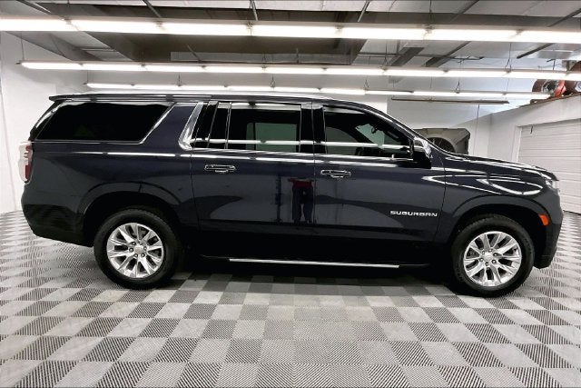 2024 Chevrolet Suburban Premier 4x4-Pano Roof-Htd/Cooled Leather-Blind Spot Monito