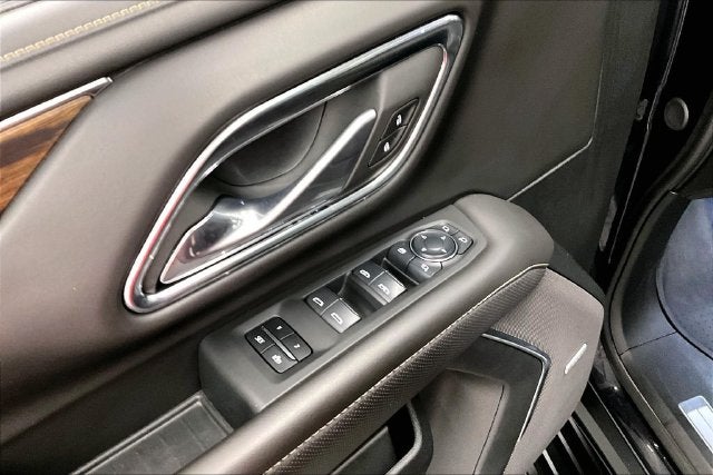 2024 Chevrolet Suburban Premier 4x4-Pano Roof-Htd/Cooled Leather-Blind Spot Monito