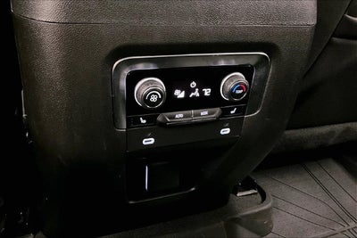 2024 Chevrolet Suburban Premier 4x4-Pano Roof-Htd/Cooled Leather-Blind Spot Monito