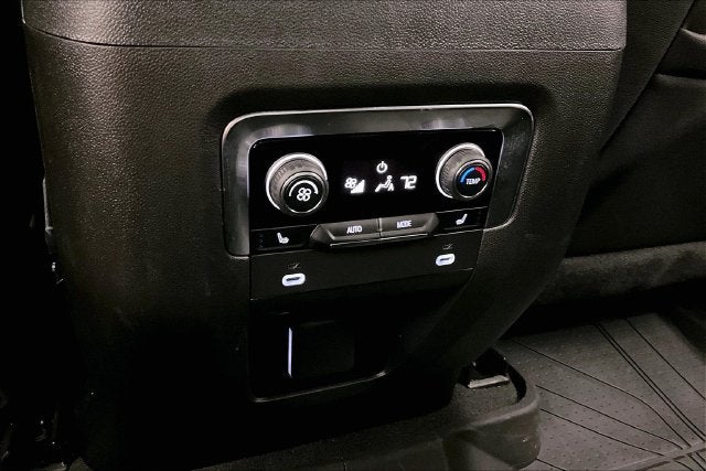 2024 Chevrolet Suburban Premier 4x4-Pano Roof-Htd/Cooled Leather-Blind Spot Monito