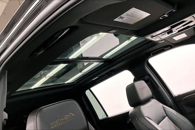 2024 Chevrolet Suburban High Country