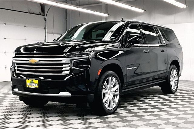 2023 Chevrolet Suburban High Country