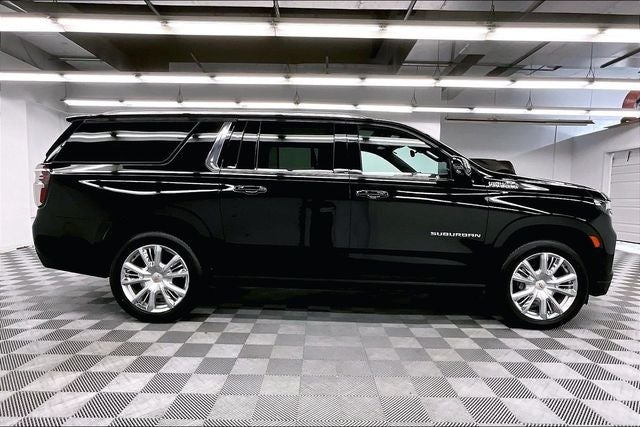 2023 Chevrolet Suburban High Country