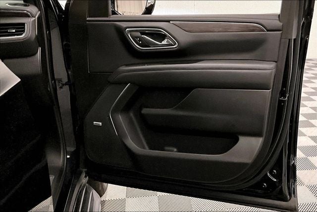 2023 Chevrolet Tahoe LT 4x4 - Diesel - Signature Pkg - Luxury Pkg