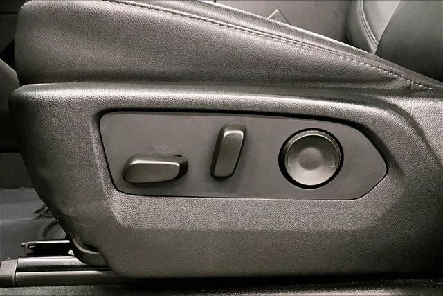 2023 Chevrolet Tahoe LT 4x4 - Diesel - Signature Pkg - Luxury Pkg