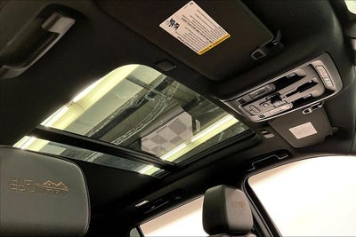 2023 Chevrolet Tahoe High Country 4x4 - Premium Pkg 2 - Pano Roof - 22'' Wheels