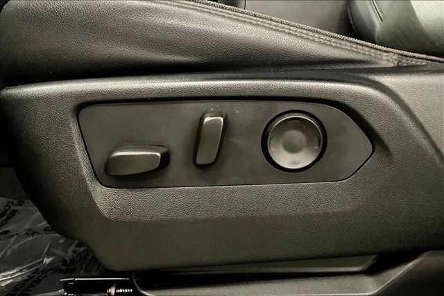 2023 Chevrolet Tahoe High Country 4x4 - Premium Pkg 2 - Pano Roof - 22'' Wheels