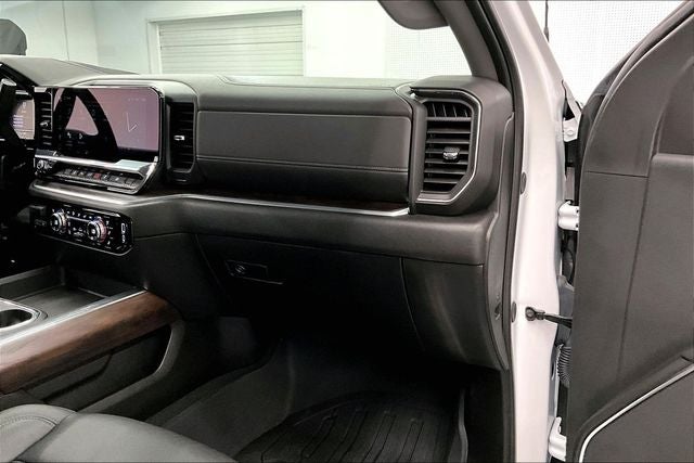 2024 GMC Sierra 3500HD SLT Long Bed - 4x4 - Premium Pkg - Htd/Cooled Leather