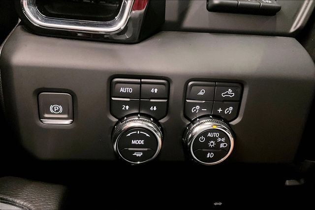 2024 GMC Sierra 3500HD Denali 4x4-Diesel-Sunroof-Htd/Cooled Leather