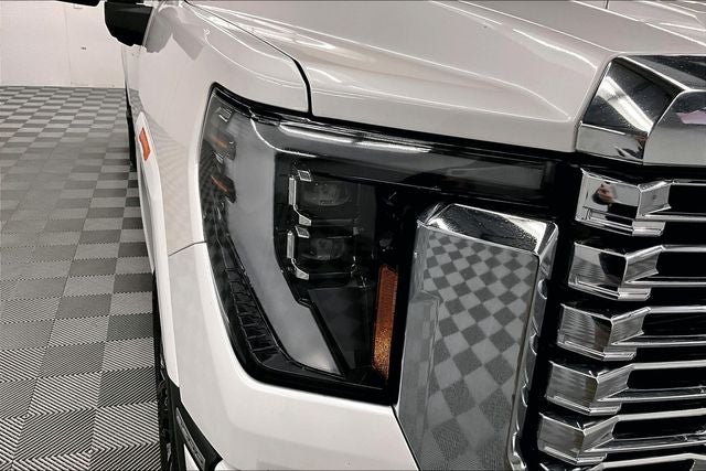 2024 GMC Sierra 3500HD Denali 4x4 - Diesel - Reserve Pkg - Sunroof