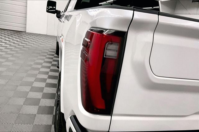 2024 GMC Sierra 3500HD Denali 4x4 - Diesel - Reserve Pkg - Sunroof