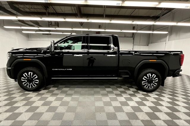 2024 GMC Sierra 2500HD Denali Ultimate 4x4 - Diesel - Sunroof - Htd/Cooled Massaging Seat