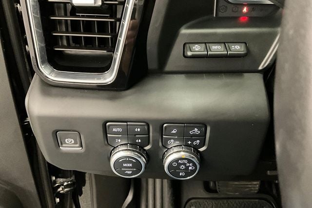 2024 GMC Sierra 2500HD Denali Ultimate 4x4 - Diesel - Sunroof - Htd/Cooled Massaging Seat