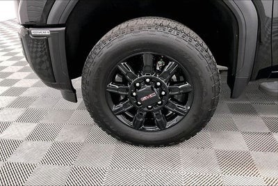 2025 GMC Sierra 2500HD AT4