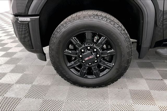 2025 GMC Sierra 2500HD AT4