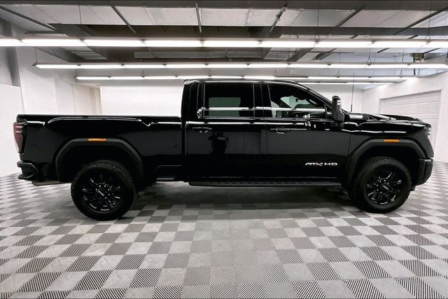 2025 GMC Sierra 2500HD AT4