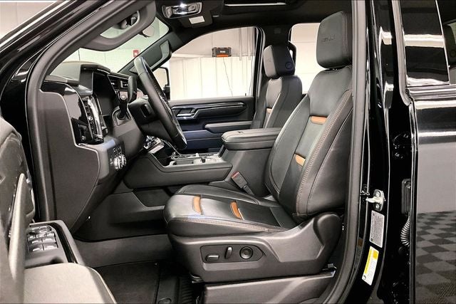 2025 GMC Sierra 2500HD AT4