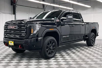 2025 GMC Sierra 2500HD AT4