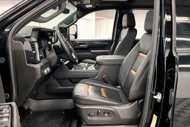 2025 GMC Sierra 2500HD AT4