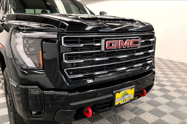 2025 GMC Sierra 2500HD AT4
