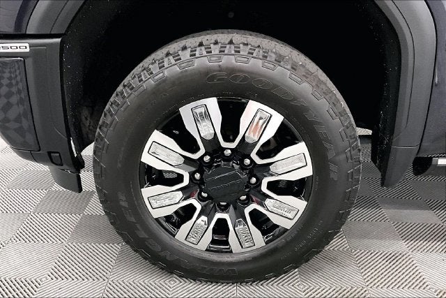 2025 GMC Sierra 2500HD Denali