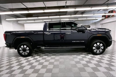 2025 GMC Sierra 2500HD Denali