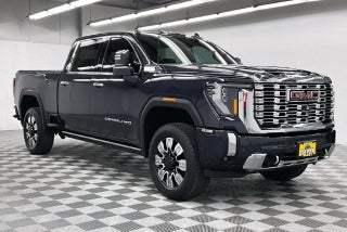 2025 GMC Sierra 2500HD Denali