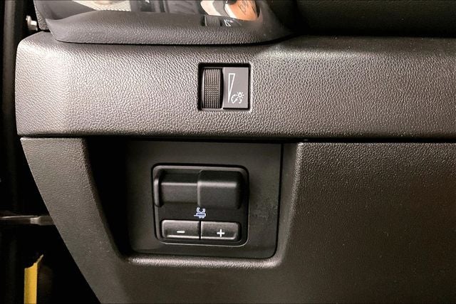 2024 GMC Canyon Elevation 4x4 - Heated Seats - Remote Start