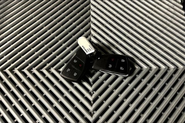 2023 GMC Canyon Elevation 4x4 - Premium Pkg - Tech Pkg - Adaptive Cruise