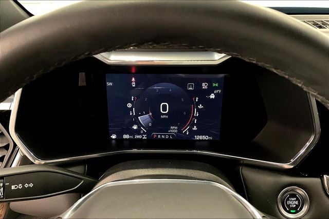 2023 GMC Canyon Elevation 4x4 - Premium Pkg - Tech Pkg - Adaptive Cruise