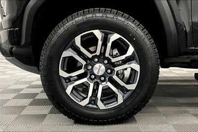 2023 GMC Canyon AT4 4x4 - Premium Pkg - Sunroof - Htd/Cooled Leather