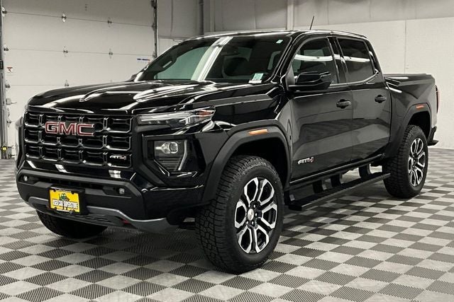 2023 GMC Canyon AT4 4x4 - Premium Pkg - Sunroof - Htd/Cooled Leather
