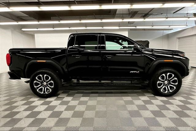 2023 GMC Canyon AT4 4x4 - Premium Pkg - Sunroof - Htd/Cooled Leather