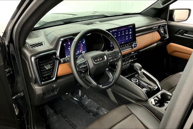 2023 GMC Canyon AT4 4x4 - Premium Pkg - Sunroof - Htd/Cooled Leather