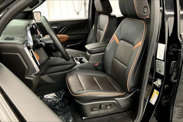 2023 GMC Canyon AT4 4x4 - Premium Pkg - Sunroof - Htd/Cooled Leather