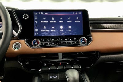 2023 GMC Canyon AT4 4x4 - Premium Pkg - Sunroof - Htd/Cooled Leather