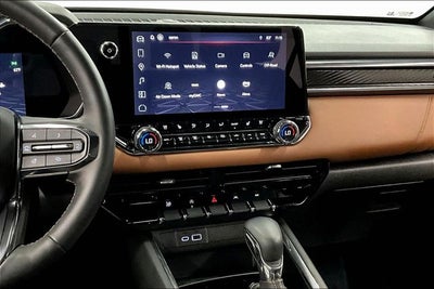 2023 GMC Canyon AT4 4x4 - Premium Pkg - Sunroof - Htd/Cooled Leather