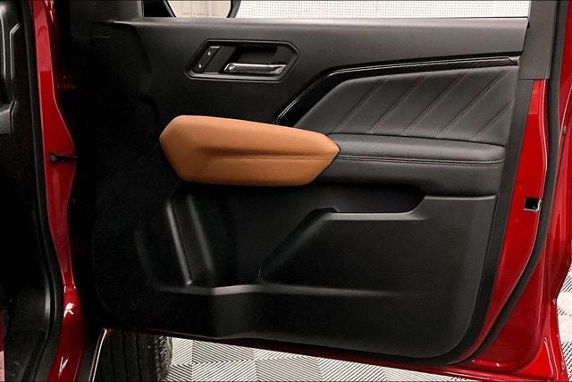 2024 GMC Canyon AT4 4x4 - Premium Pkg - Htd/Cooled Leather
