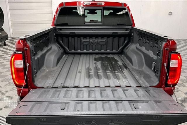 2024 GMC Canyon AT4 4x4 - Premium Pkg - Htd/Cooled Leather