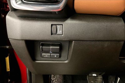 2024 GMC Canyon AT4 4x4 - Premium Pkg - Htd/Cooled Leather