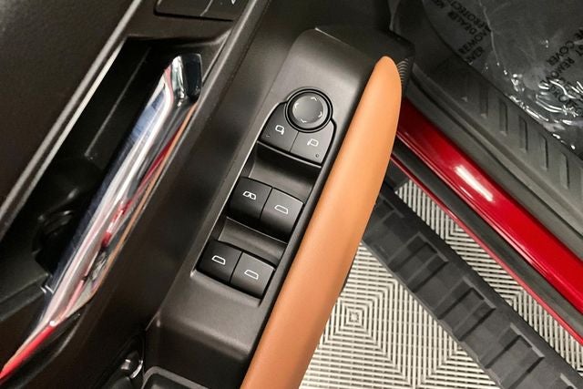 2024 GMC Canyon AT4 4x4 - Premium Pkg - Htd/Cooled Leather