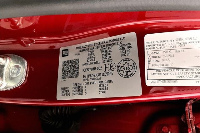 2024 GMC Canyon AT4 4x4 - Premium Pkg - Htd/Cooled Leather