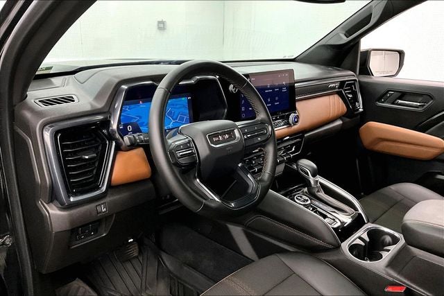 2024 GMC Canyon AT4 4X4 - Sunroof - Htd Seats - Remote Start
