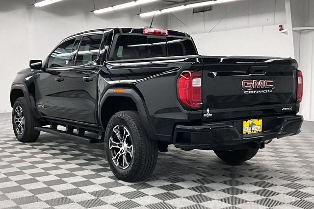 2024 GMC Canyon AT4 4X4 - Sunroof - Htd Seats - Remote Start