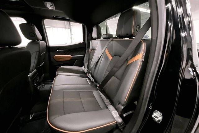 2024 GMC Canyon AT4 4X4 - Sunroof - Htd Seats - Remote Start