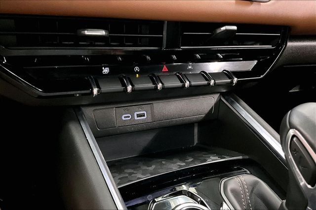 2024 GMC Canyon AT4 4X4 - Sunroof - Htd Seats - Remote Start