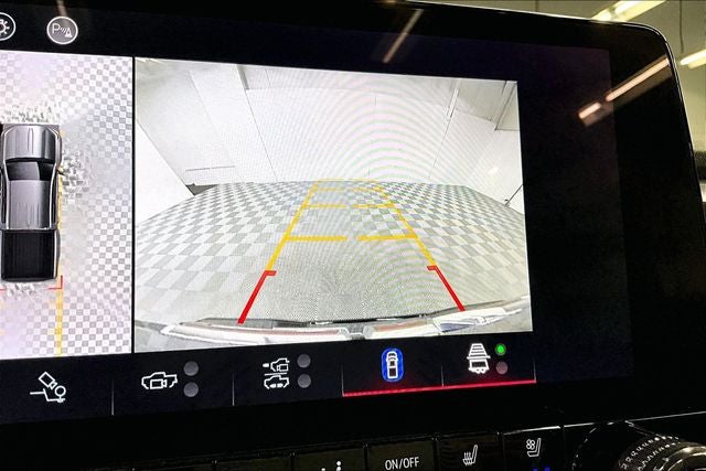 2024 GMC Canyon Denali 4x4 - Sunroof - Htd/Cooled Leather - Adaptive Crui