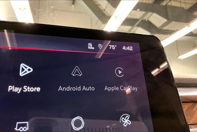2024 GMC Canyon Denali 4x4 - Sunroof - Htd/Cooled Leather - Adaptive Crui