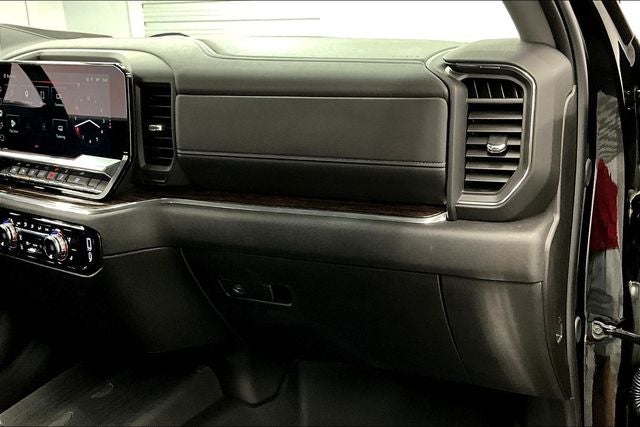 2025 GMC Sierra 1500 SLE 4x4 - Adaptive Cruise - Blind Spot Detection