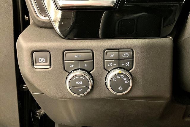 2025 GMC Sierra 1500 SLE 4x4 - Adaptive Cruise - Blind Spot Detection